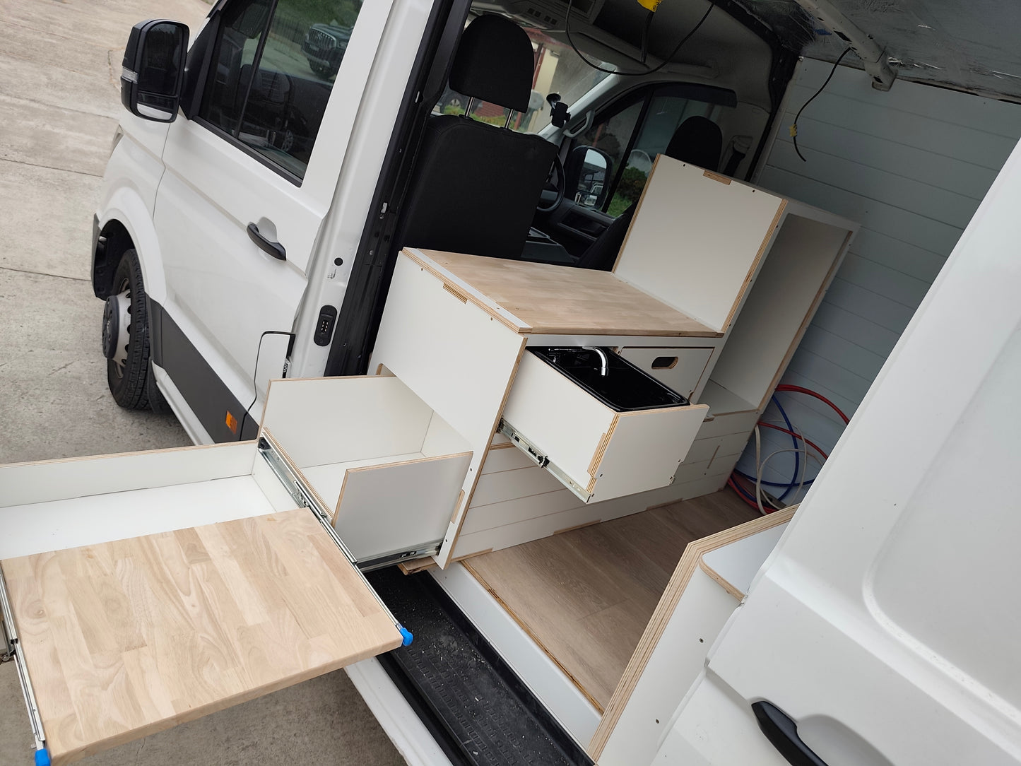 Slide Out Kitchen - Suit 85L Kings with sink